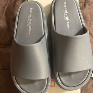 J slides sandals